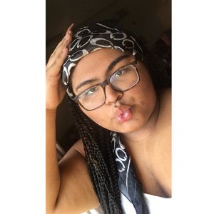 Meet your Posher, Daniella